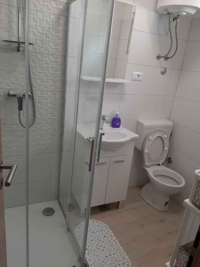 Apartman Maslina Pisak Exterior foto