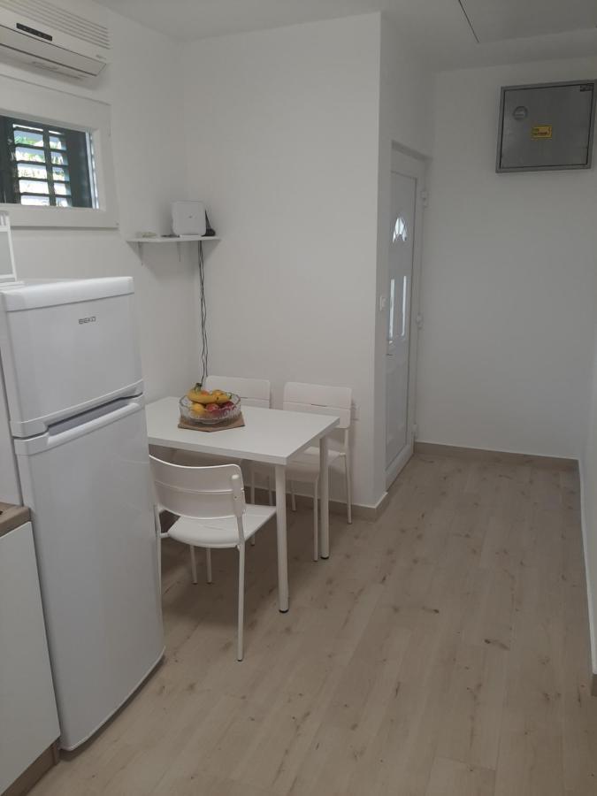 Apartman Maslina Pisak Exterior foto