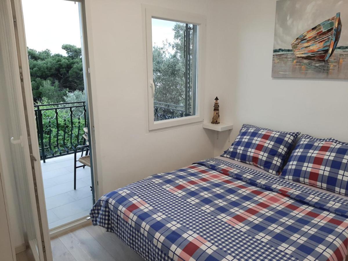 Apartman Maslina Pisak Exterior foto