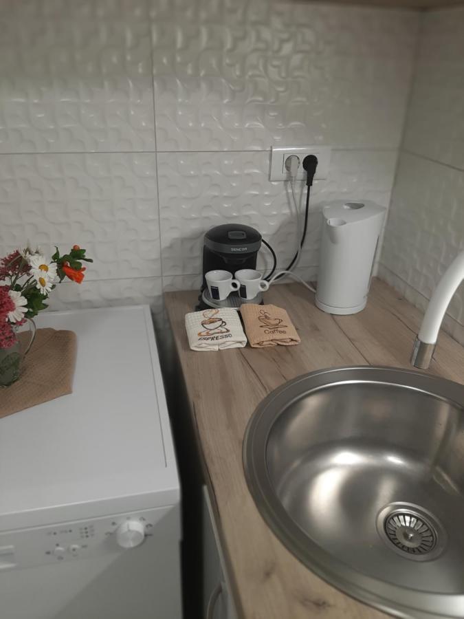 Apartman Maslina Pisak Exterior foto