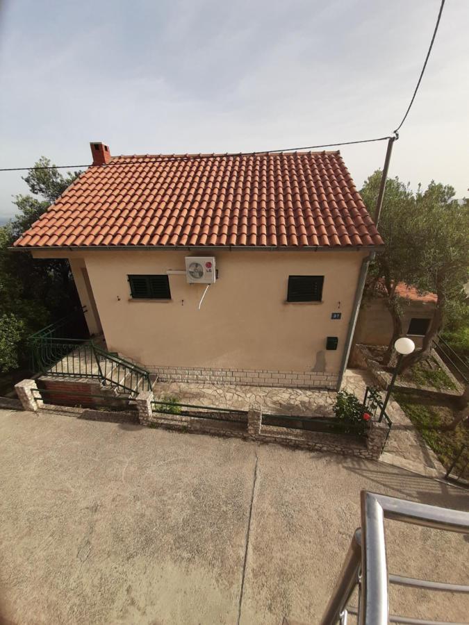 Apartman Maslina Pisak Exterior foto